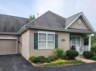 195 Harmony Ct, Bensalem, PA 19020