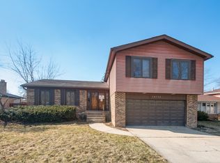 18558 May St, Homewood, IL 60430