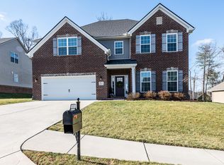 811 Brookwood Ln, Maryville, TN 37801