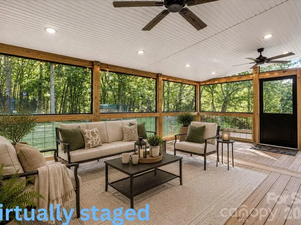 6208 Neptune Dr, Denver, NC 28037