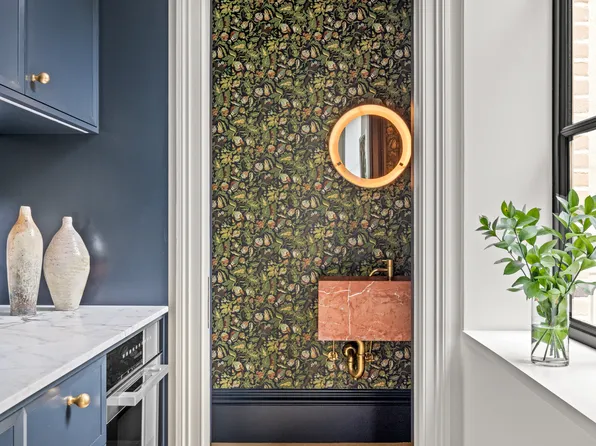 60 West 9th Street image 6 of 21