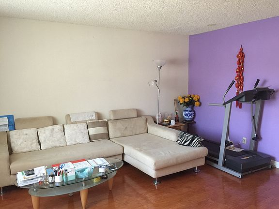 3rd image of 4829 Agnes Ave Unit A