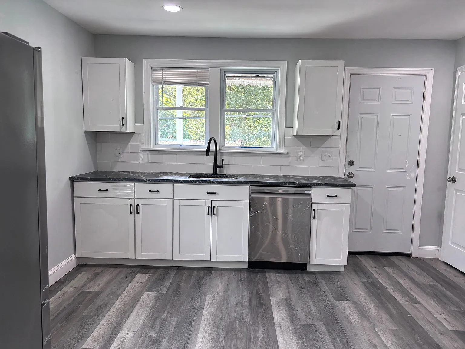 3 bed, $2,900 — Photo 4