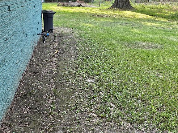 4th image of 1195 Terry Rd