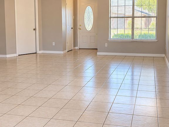 3rd image of 1702 Aries St