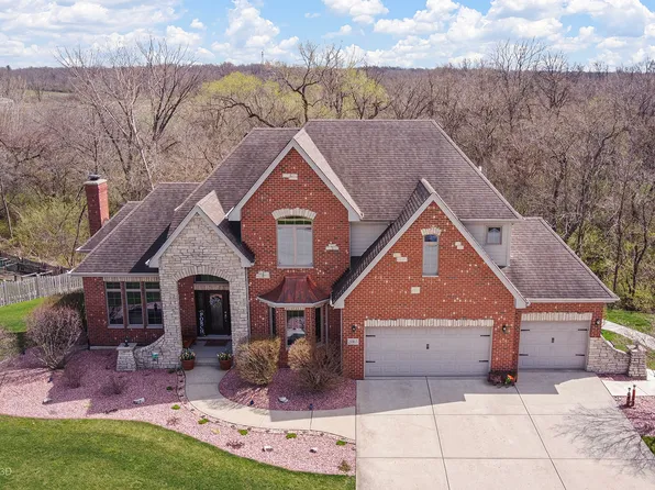 21163 S Wooded Cove Dr, Elwood, IL 60421