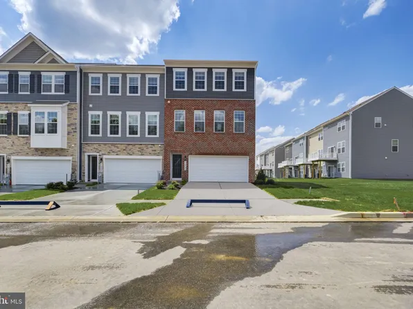 11815 Wynnifred Pl, Glenn Dale, MD 20769