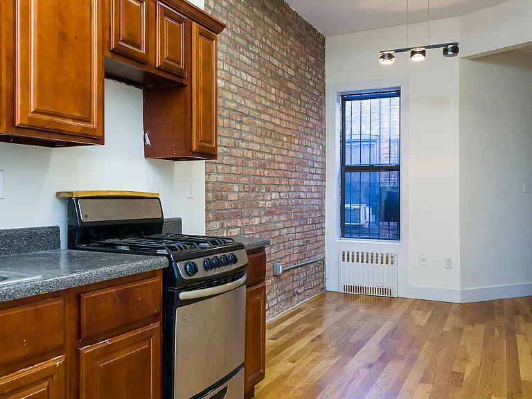 171 Starr St #3A — Photo 1