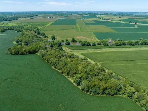 10A M/l Pl #240, Pella, IA 50219