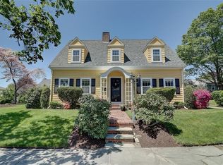 17 Observatory Ave, North Providence, RI 02911