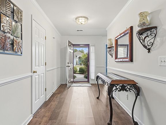 3rd image of 3229 Fieldstone St.