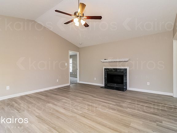 4th image of 150 Chapel Hill Dr