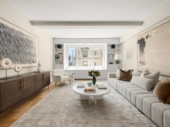 930 5th Avenue 14F image 2 of 13