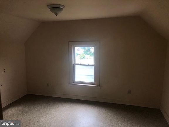 5th image of 316 W Park Ave