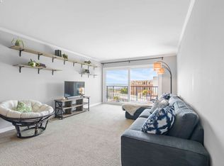 960 Shorepoint Ct APT 316, Alameda, CA 94501