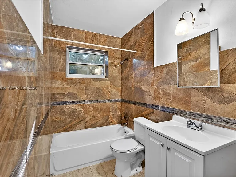 1350 NE 149th St #2 — Photo 13