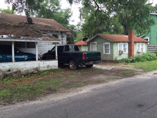2nd image of 2529 Union St