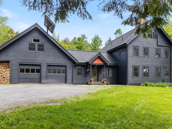 462 Solar Way Drive, Hyde Park, VT 05655