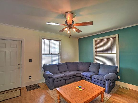 5th image of 4020 E Cantrell St