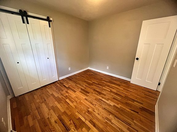 5th image of 4610 Bishop Ave #4612