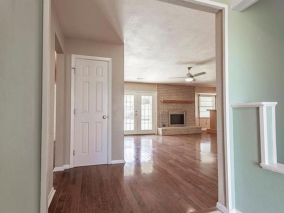4th image of 3821 Wilkie Way