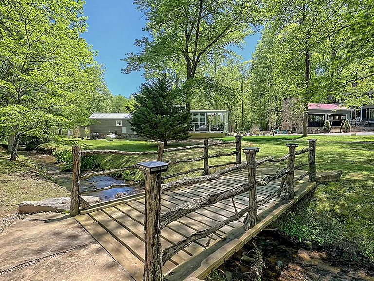 4960 Laurel Lodge Rd #101 — Photo 24