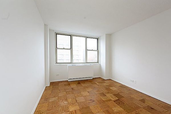 1st image of 154 E 29th St #1306