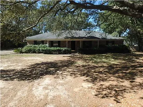 7277 Fir Dr, Saraland, AL 36571