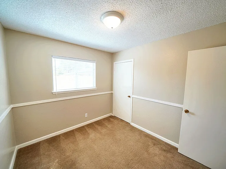 225 Linda Ct — Photo 25