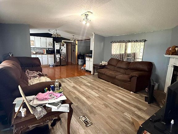 2nd image of 115 Flippo St