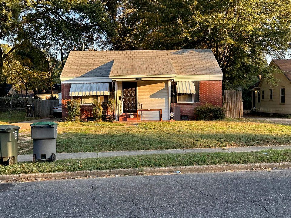 2nd image of 3850 Rhodes Ave