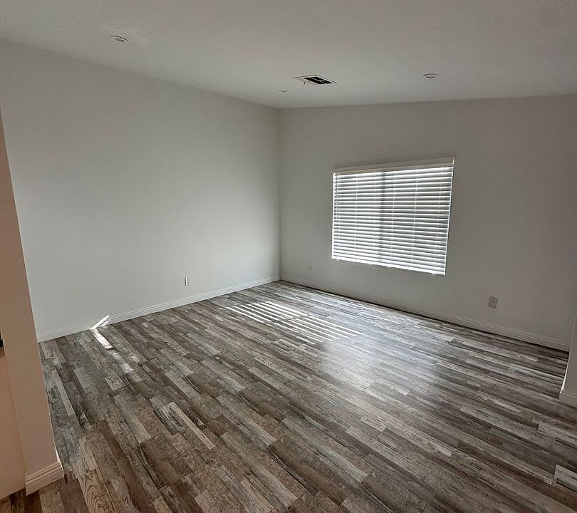 1st image of 43415 20th St W #3