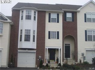 5527 Spring Ridge Dr W, Macungie, PA 18062