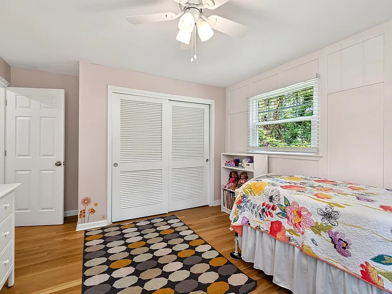 101 Davis Rd — Photo 36