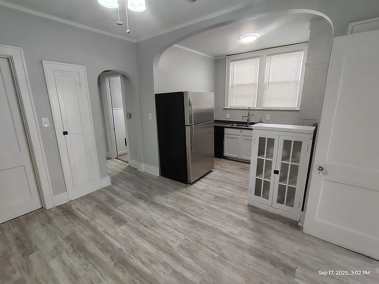 1843 Roanoke Ave #3 — Photo 3