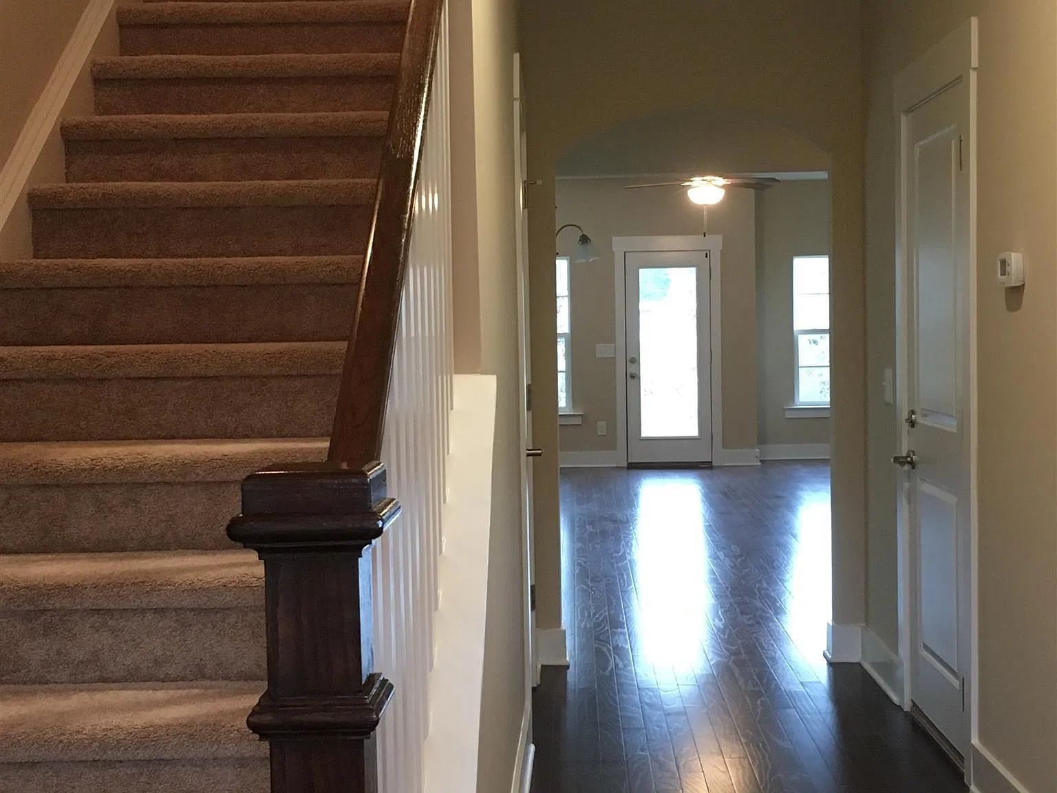 3 bed, 2.5 bath, 2012 sqft, $3,199 — Photo 3