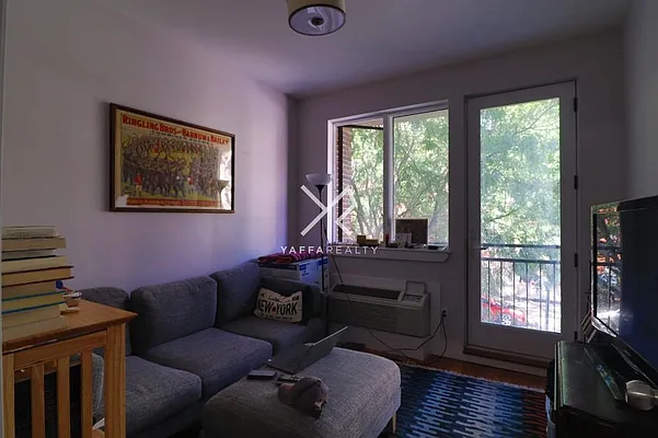 Rented by Yaffa Realty LLC | media 9