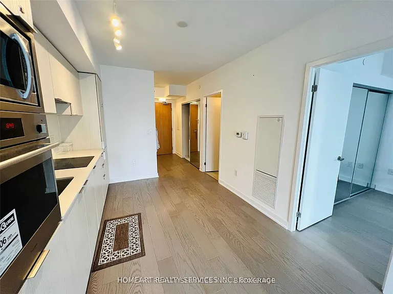 11 Wellesley St W #1309 — Photo 10