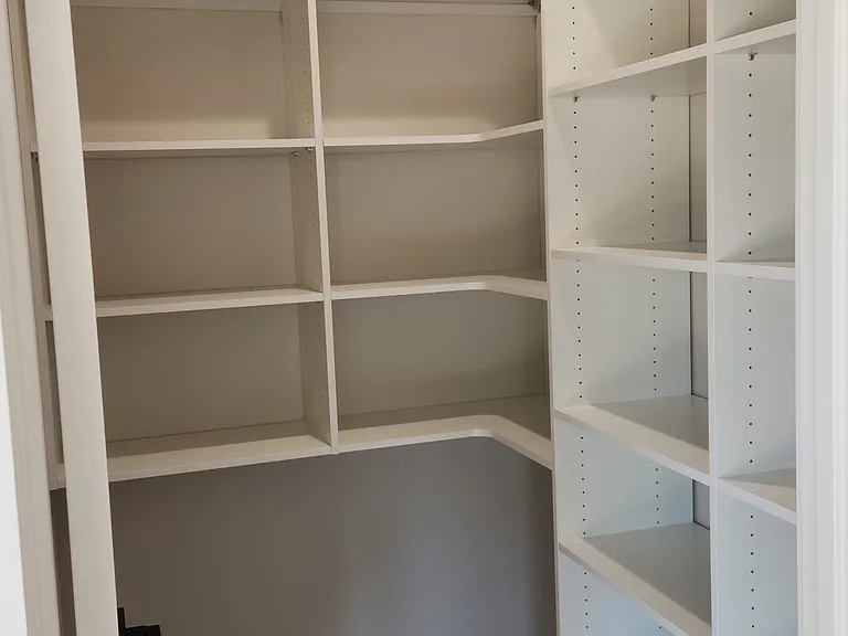 Kitchen Walk-in Pantry