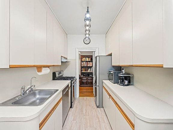 3rd image of 7119 Shore Rd APT 6H