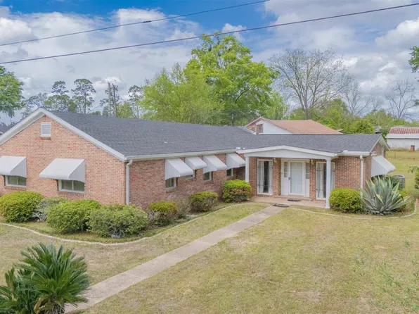 302 Wegner Ave, Cantonment, FL 32533