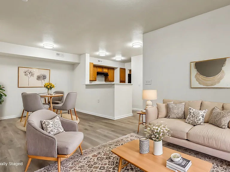 Westgate Apartments — Photo 15