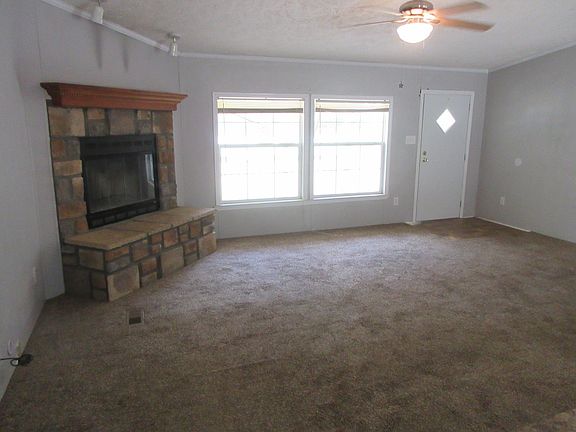 3rd image of 440 N Forrest Rd