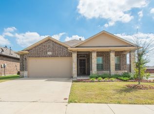 2300 Laurel Forest Dr, Fort Worth, TX 76177