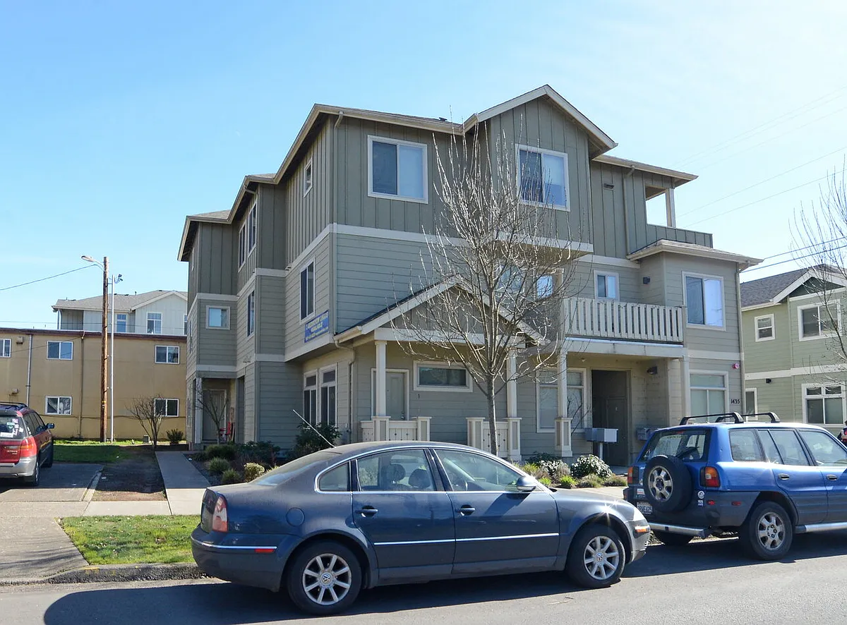Building Photo - 1435 Patterson St #3