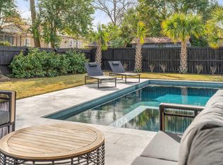 1125 King St, Charleston, SC 29403