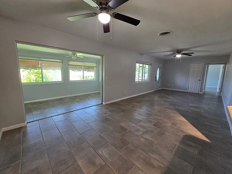 507 Lake Lulu Dr N — Photo 7