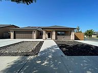 549 N West Street Tulare CA 93274 Zillow