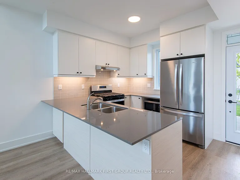 19 West St N #7 — Photo 7