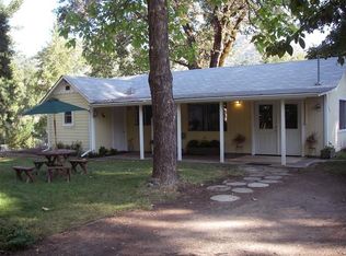 1464 Rogue River Hwy, Gold Hill, OR 97525